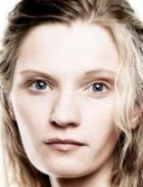 Agata Buzek