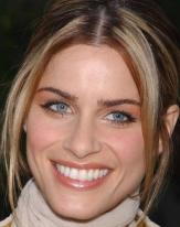 Amanda Peet