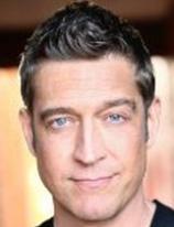 Robert Gant
