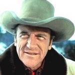 James Arness est le Marshall Matt Dillon dans la série culte Gunsmoke (1955-1975)