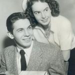 Leonard Nimoy (à 20 ans) et Mona Knox, photo promotionnelle du film Kid Monk Baroni (1952) de Harold D. Schuster