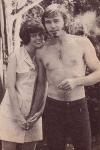 en 1970 avec Pete Duel, acteur pour la télé