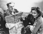 avec Mary Anderson et l'apparition de Alfred Hitchcock sur les pages du journal, Lifeboat (1944)