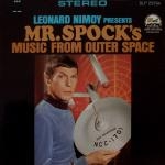 Leonard Nimoy est Spock dans 104 épisodes et 7 films consacrés à Star Trek