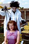 avec Johnny Depp dans Edward Scissorhands (1990) de Tim Burton