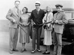 avec Gene Hackman, Warren Beatty, Faye Dunaway et Michael J. Pollard pour le film d'Arthur Penn Bonnie and Clyde (1967)